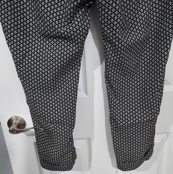 Lord & Taylor Woman Black, White & Metallic Gold Kelly Pull On Pants Size 18 W - Picture 10 of 14